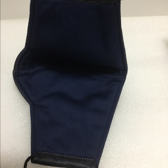 UNISEX FACE MASK - Picture 8 of 8